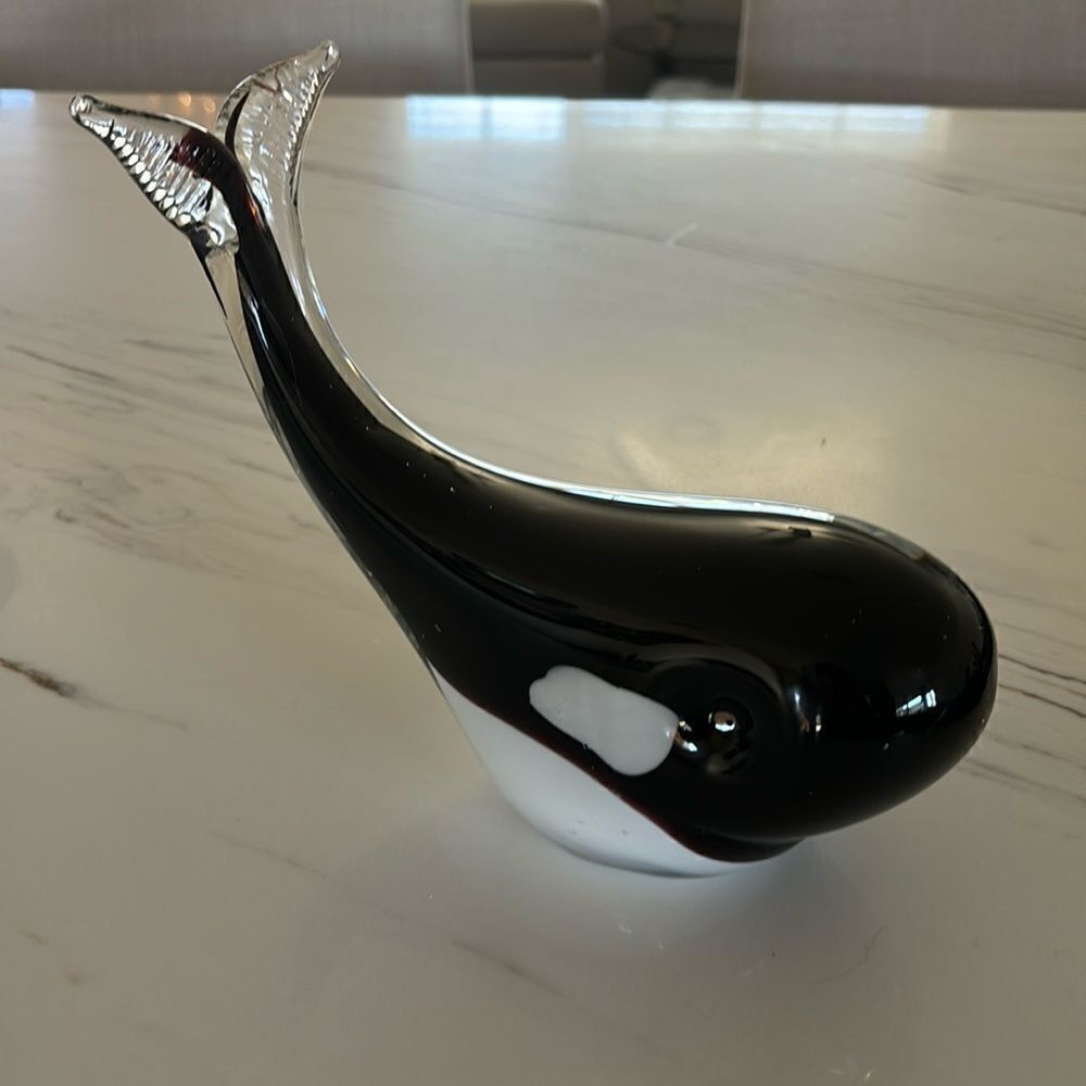 Fifth Avenue Crystal Vintage Art Glass Orca Killer Whale